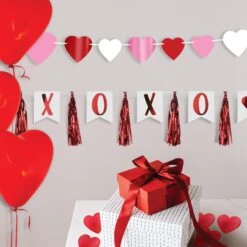 Valentine's Day Heart Streamer -Bulk Party Supplies Shop 70021 i2